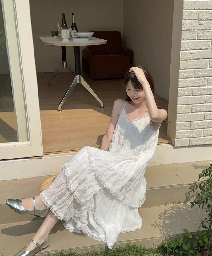 Simple Fashion White V-neck Design Lace A-line Spaghetti Strap Tiered Dress TP3345