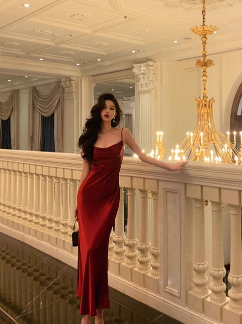 Elegant Burgundy Satin Spaghetti Strap Mermaid Evening Gown TP5122
