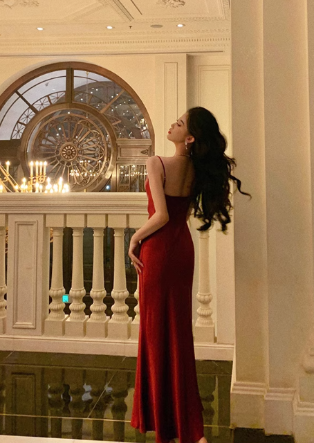 Elegant Burgundy Satin Spaghetti Strap Mermaid Evening Gown TP5122
