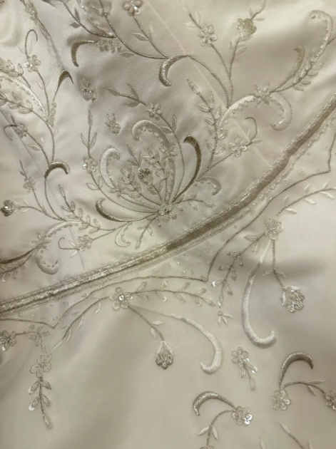 Gorgeous Satin Strapless Embroidery A-Line Wedding Dress TP5409