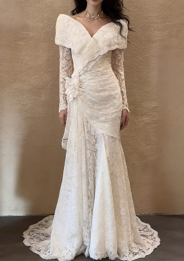 Vintage Ivory Lace Long-Sleeve Mermaid with Train V-Neck Ruffled Wedding Dress TP5557