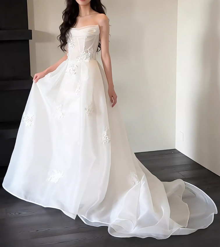 Vintage Tulle Strapless Floral Applique Train Wedding Dress TP5559