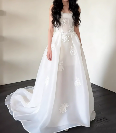 Vintage Tulle Strapless Floral Applique Train Wedding Dress TP5559