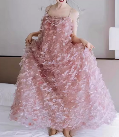 Elegant Pink Feather-Embellished A-Line Gown with Spaghetti Straps Prom Dress TP5581