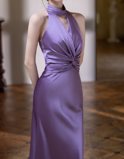 Elegant Plum Purple Satin Halter-Neck Sheath Gown with Ruched Bodice Floor-Length Prom Dress TP5585