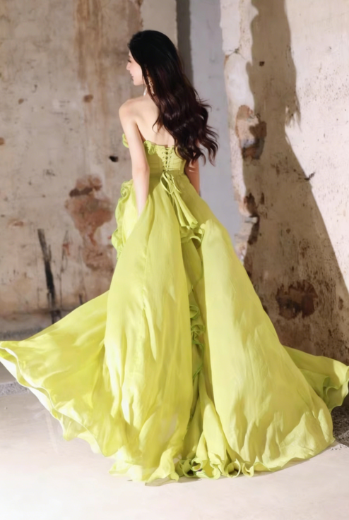 Romantic Lime Green Strapless Evening Gown Dramatic Ruffled Prom Dress TP5705