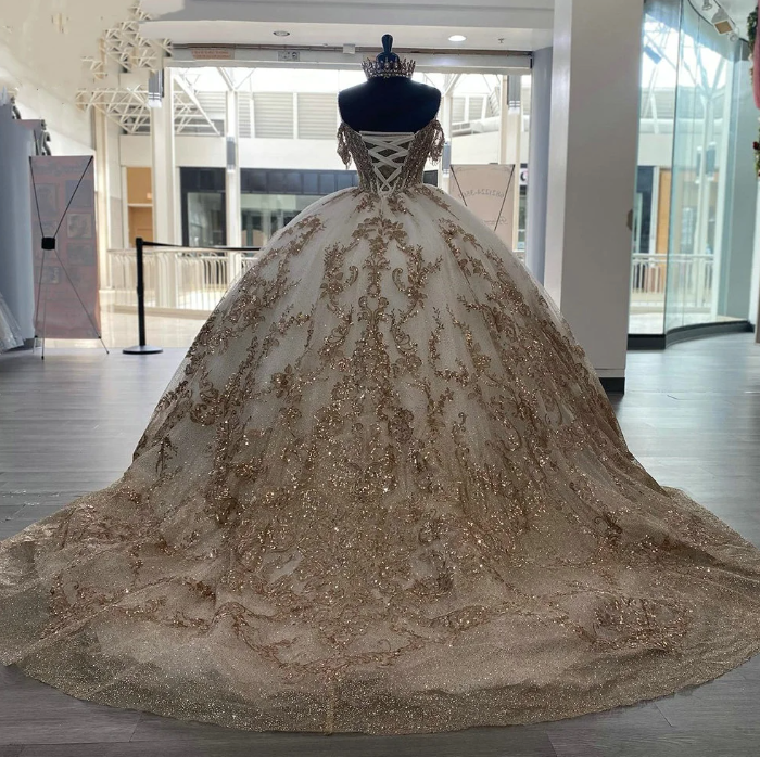 Champagne Beading Tassel Ball Gown Quinceanera Dress Spaghetti Sequined Appliques Lace Vestidos De 15 Años