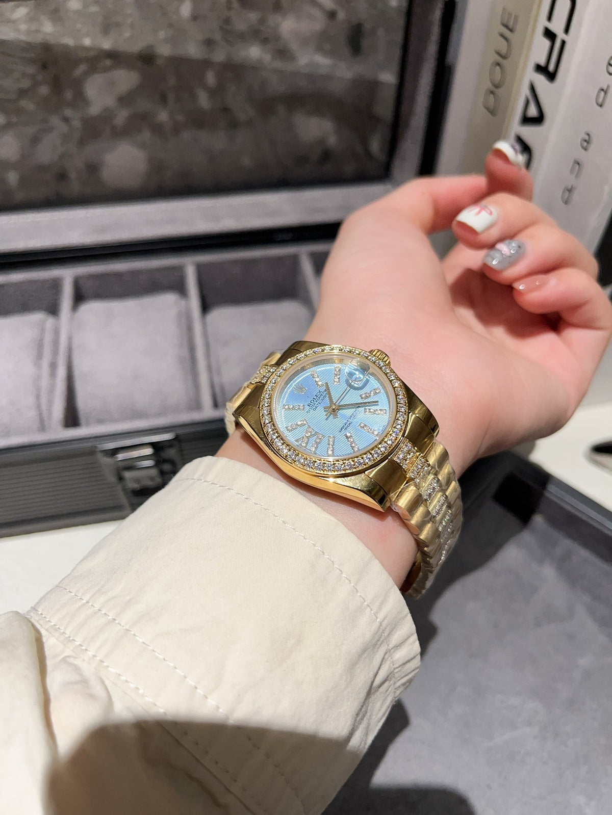 Rolex Datejust Diamond In Gold With Blue Dial 31Mm
