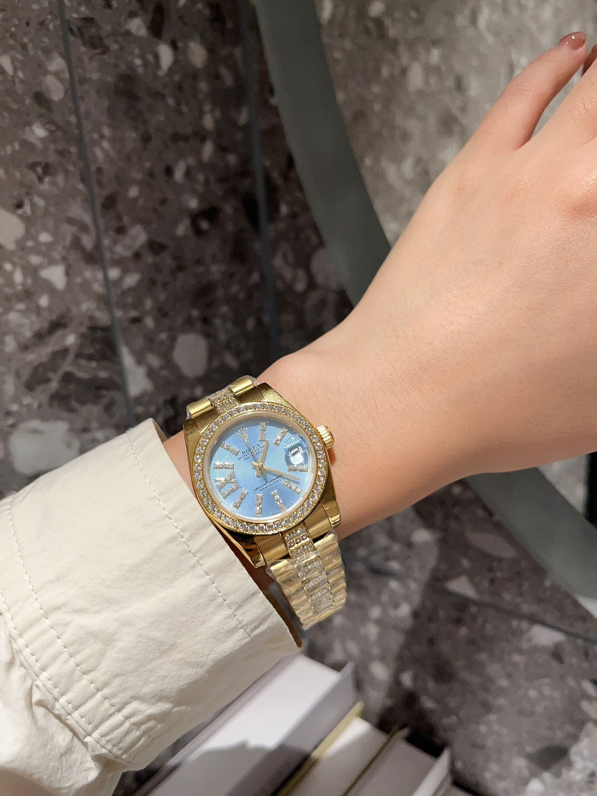Rolex Datejust Diamond In Gold With Blue Dial 31Mm