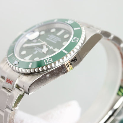 Rolex Submariner Date Green Dial 40Mm