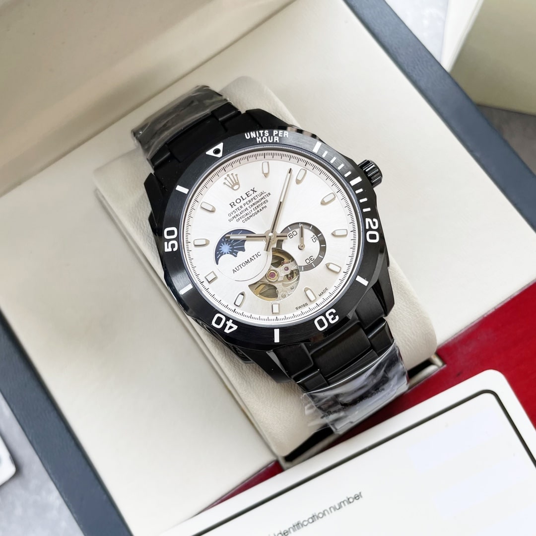 Rolex Oyster Perpetual Cosmograph Moonphase White Dial 40Mm