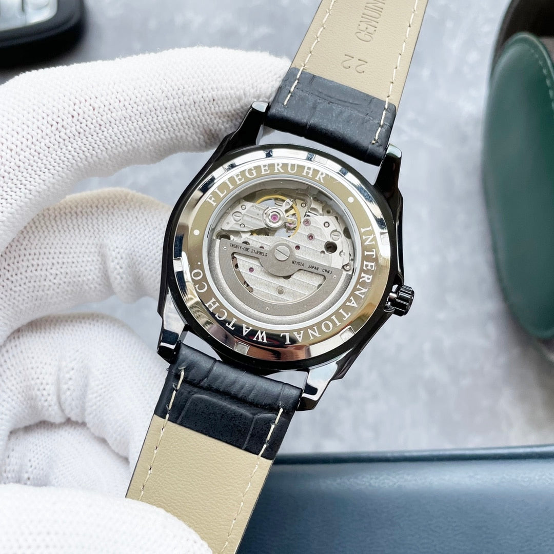 Rolex Oyster Perpetual Cosmograph Moonphase Black Dial 40Mm