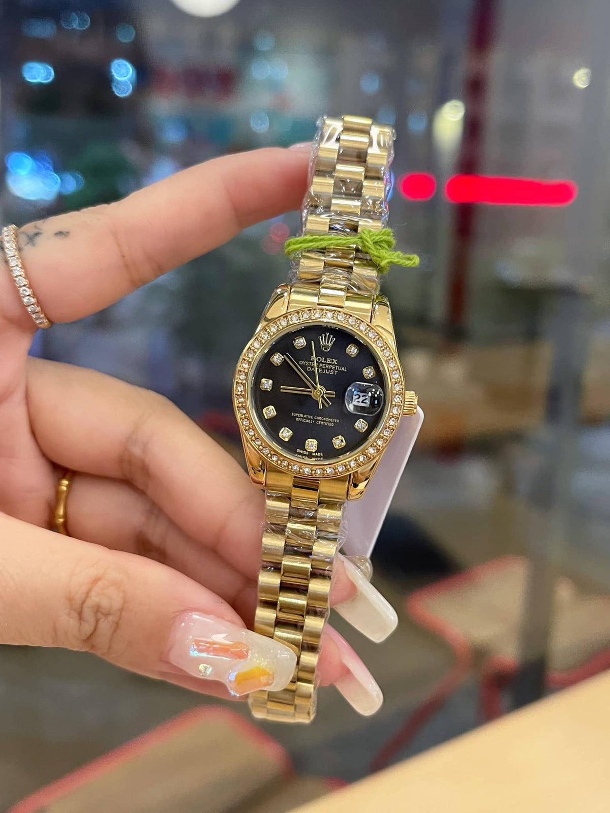 Rolex Lady Datejust 28 Diamond Dial 18K Gold In Black 28Mm