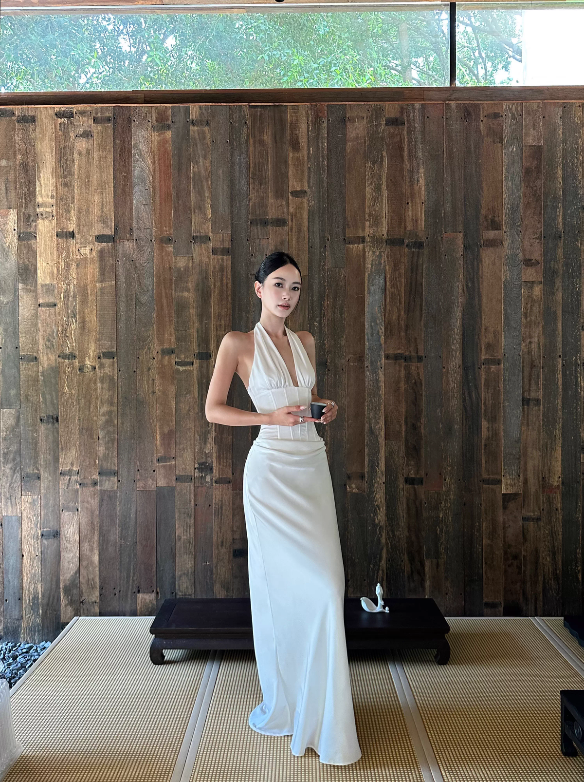 Classy White Halter Satin Mermaid Long Evening Dress Birthday Prom Dress Party Gown