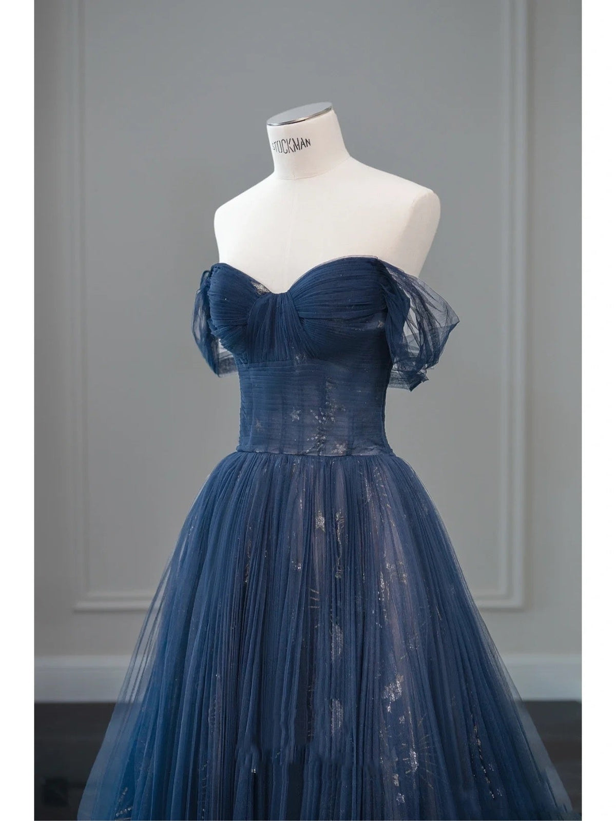 Pretty Ball Gown Off The Shoulder Navy Blue Tulle Long Prom Dresses Party Dress