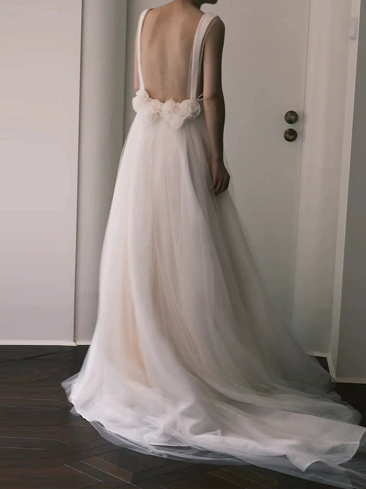 Unique Ball Gown Straps Neckline Long White Tulle Wedding Dresses