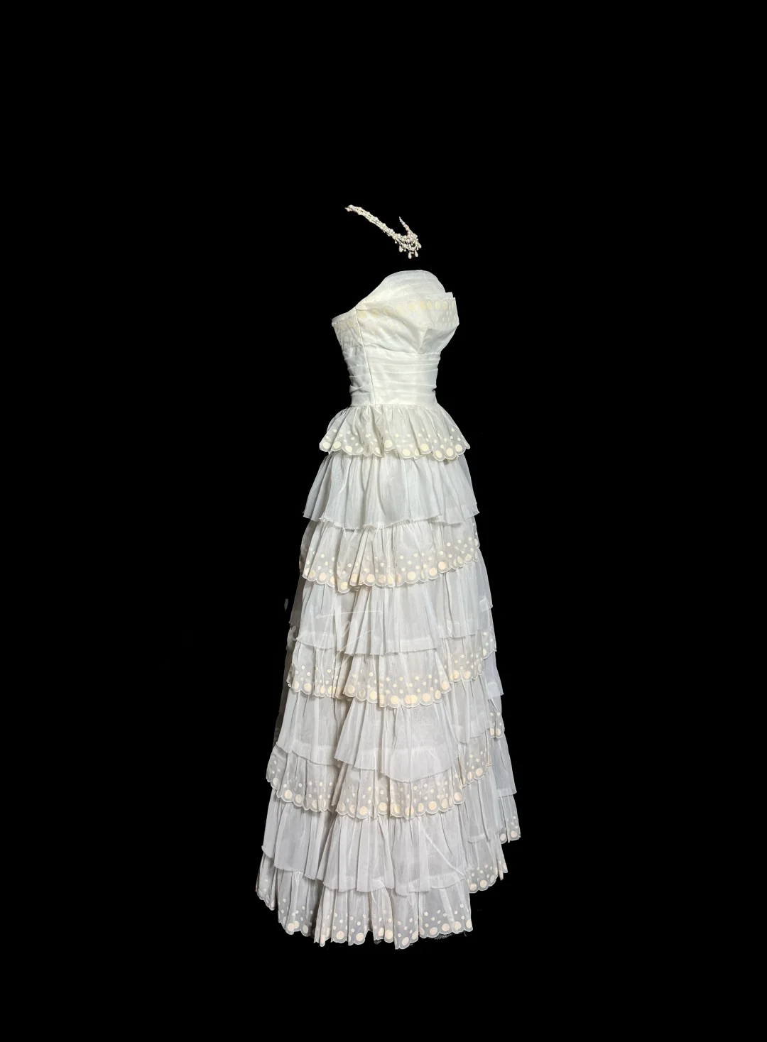 Vintage Ball Gown Strapless White Lace Prom Gown Fairy Prom Dresses