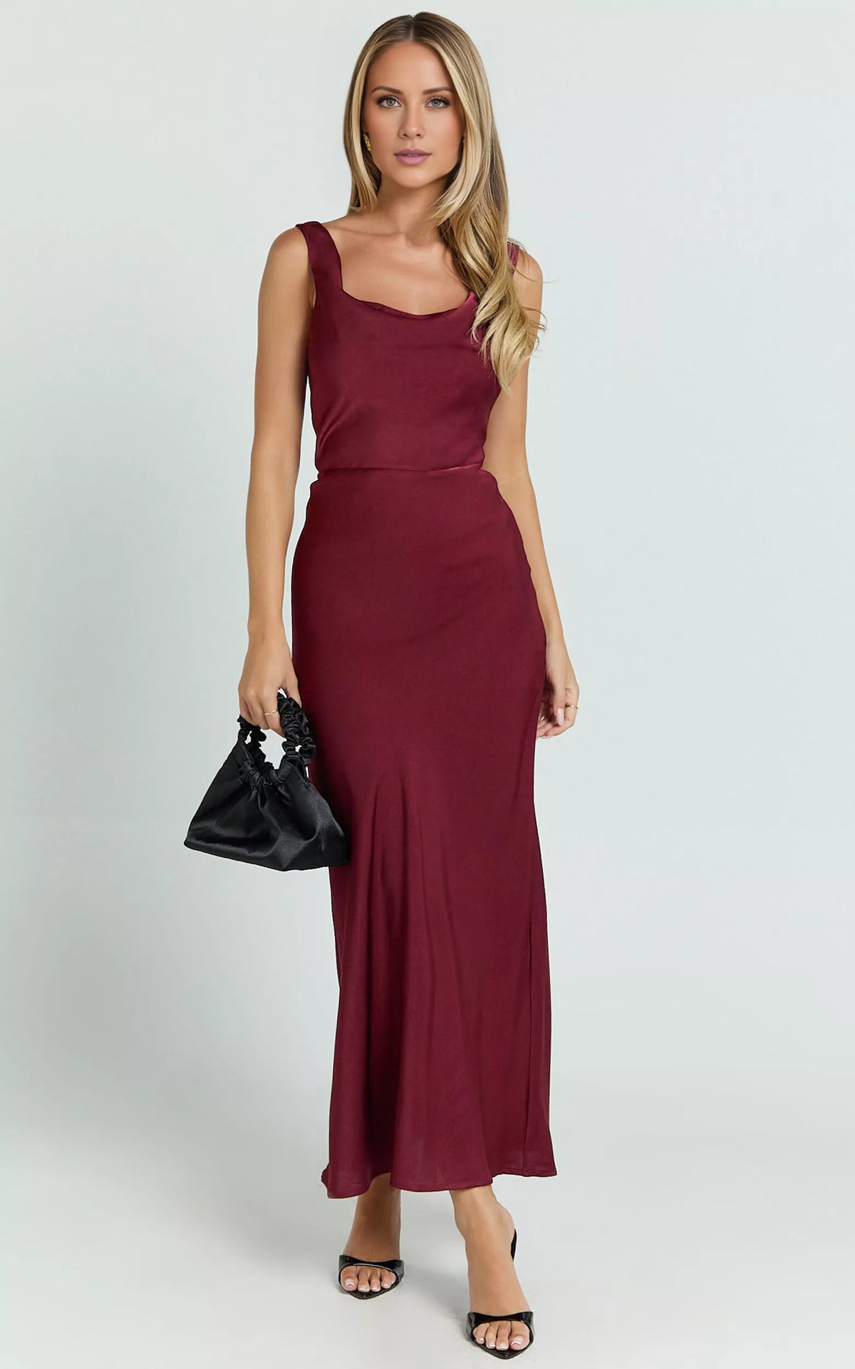 Square neckline off shoulder sleeveless backless and floor length Prom dress