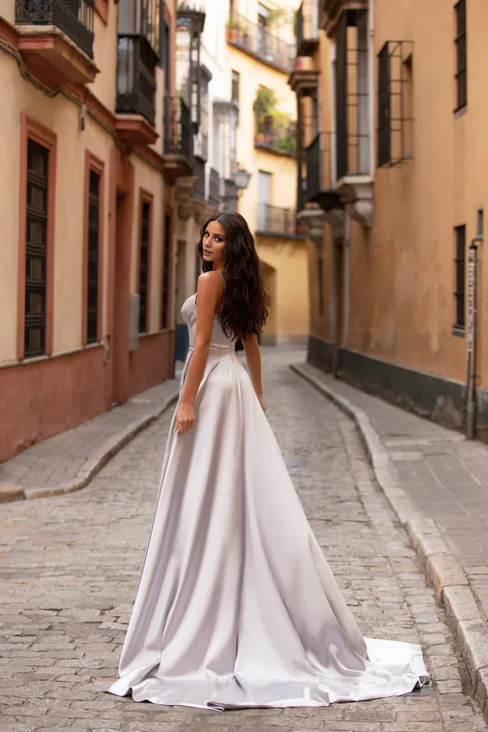 Square neckline off shoulder sleeveless thin shoulder straps backless and floor length evening dress