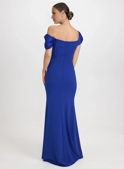 Square neckline sleeveless pleated detail backless and floor length Prom dress