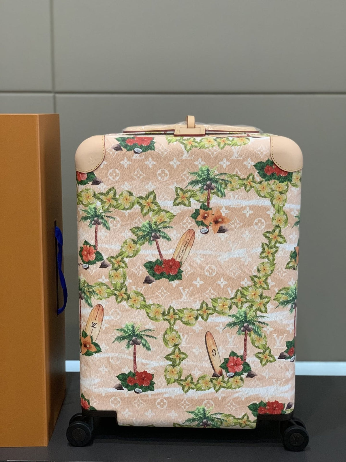 Louis Vuitton Horizon 55 Suitcase Monogram Surfin Coated Canvas Sand 55Cm M24798