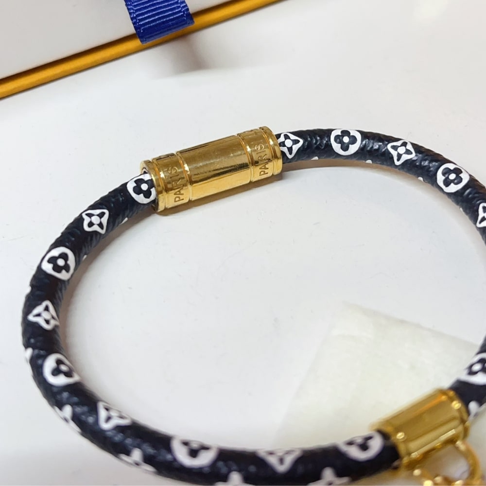 LOUIS VUITTON ANIMOGRAM BRACELET MONOGRAM BLACK M8664F