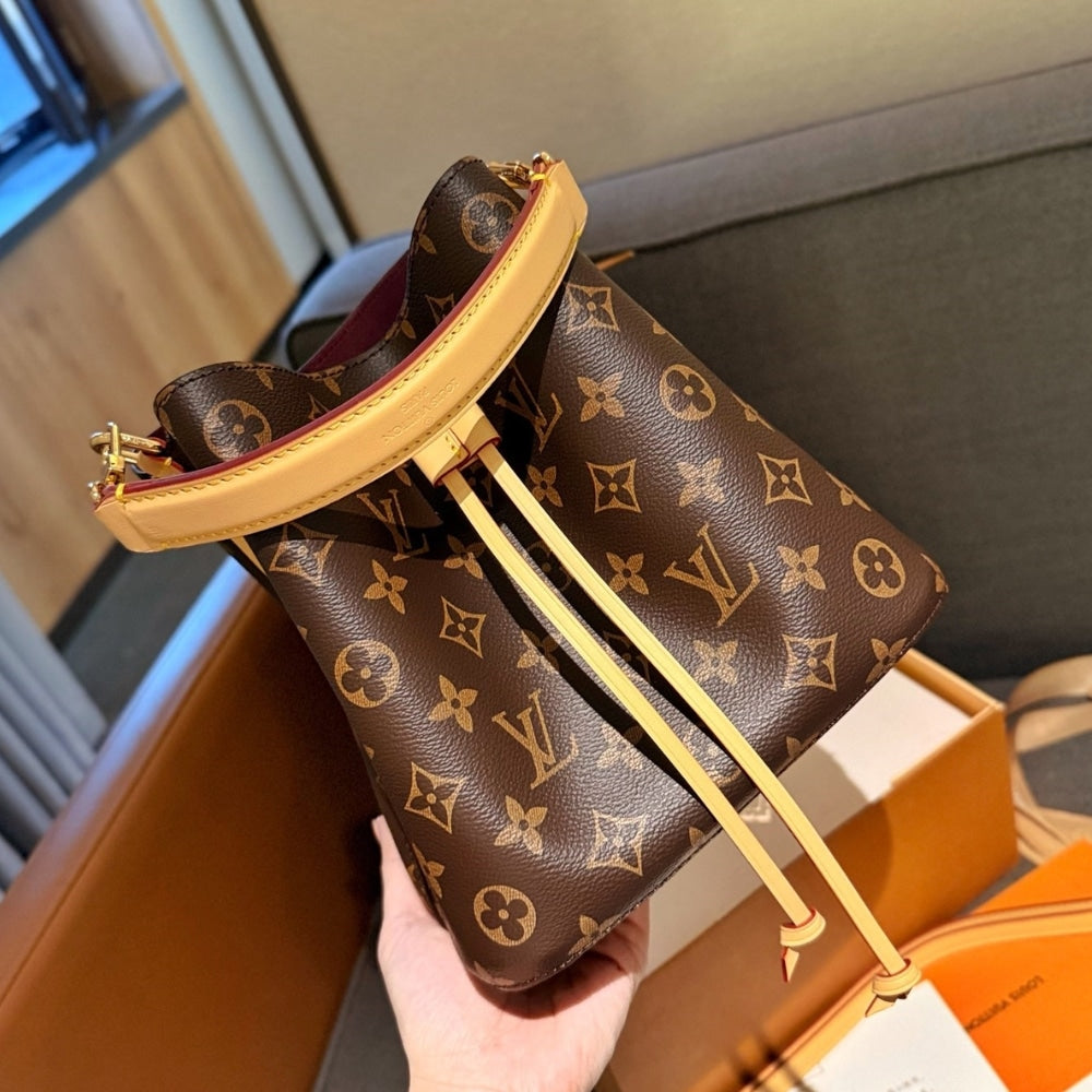 Louis Vuitton Néonoé BB Bag Monogram Brown 20Cm M46581