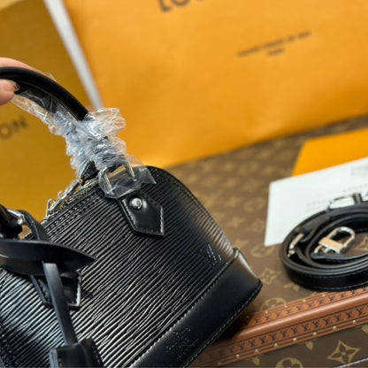 Louis Vuitton Nano Alma Bag Black 18Cm M81945