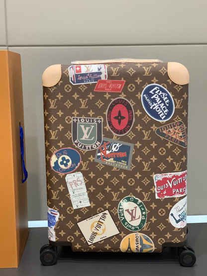 Louis Vuitton Horizon 55 Suitcase Monogram Coated Canvas Sticker Prints 55Cm M24959