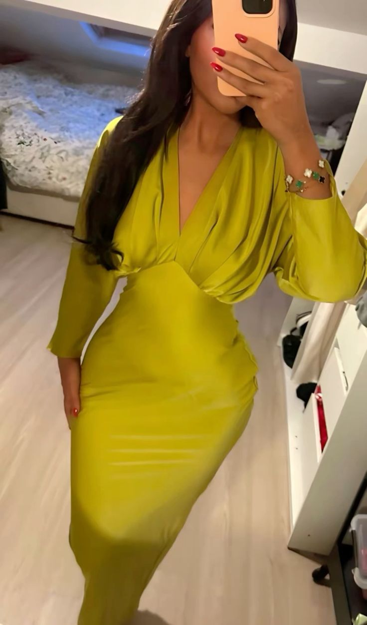 Vintage Mustard Yellow Sheath Deep V Neck Long-sleeved Satin Long Formal Evening Gown TP1908