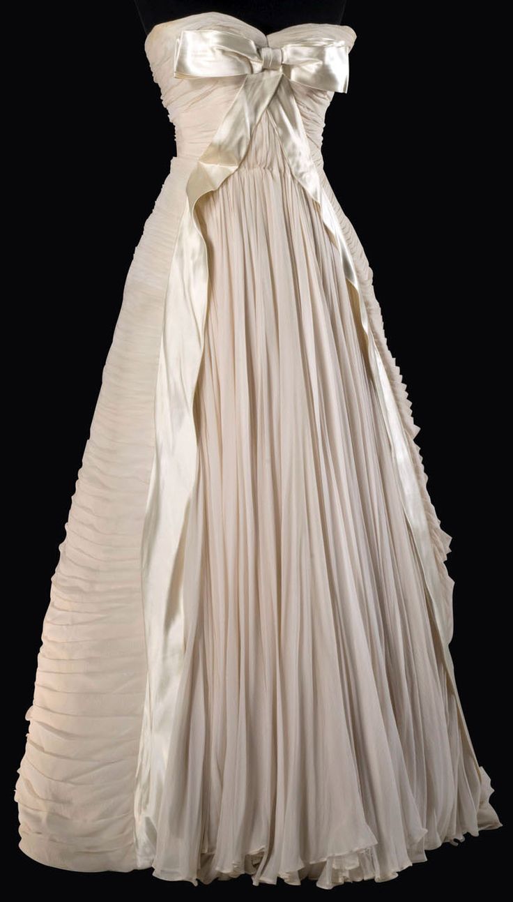 Vintage Ivory Off Shoulder A-Line Long Party Dress Vintage Wedding Dress TP2081