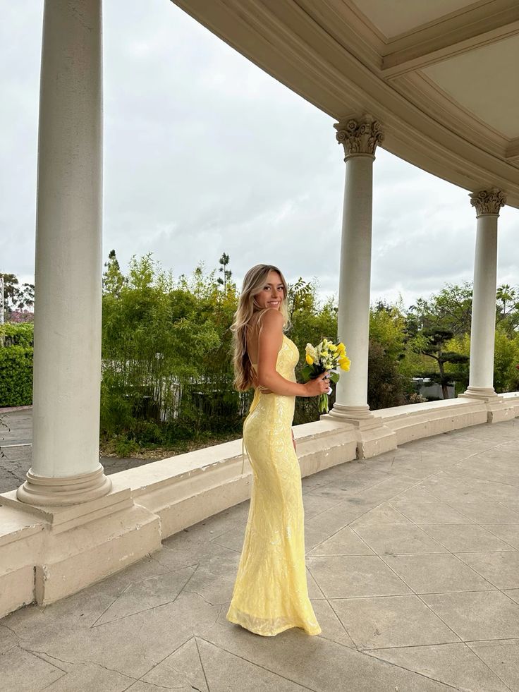 Elegant Yellow Spaghetti Strap Sleeveless Slit Mermaid Prom Dress Bridesmaid Dress TP2097
