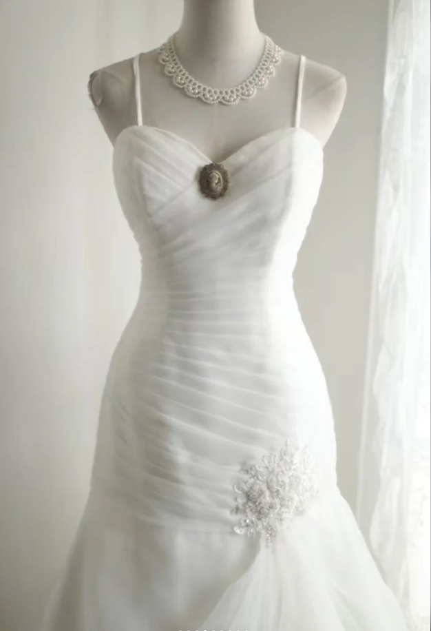 Charming Spaghetti Straps White Irregular Satin Organza Mermaid Princess Wedding Dress Long Bridal Gowns