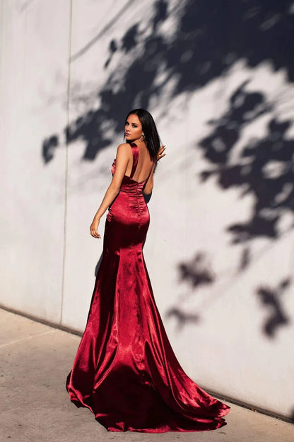V-neck off shoulder sleeveless backless mermaid and floor length evening dress