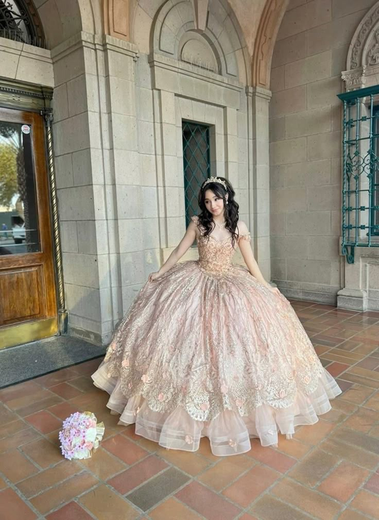 Cute Pink Tulle Lace Appliques Ball Gown Off The Shoulder Princess Sweet 16 Dress Quinceanera Dress