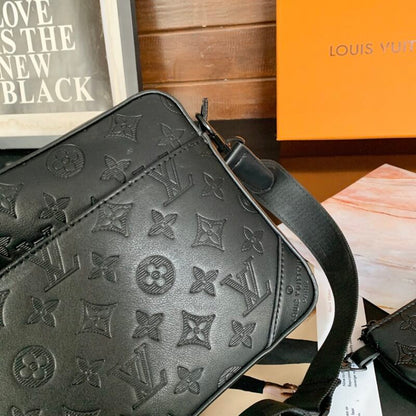 Louis Vuitton Duo Messenger Bag Black 25Cm M69827