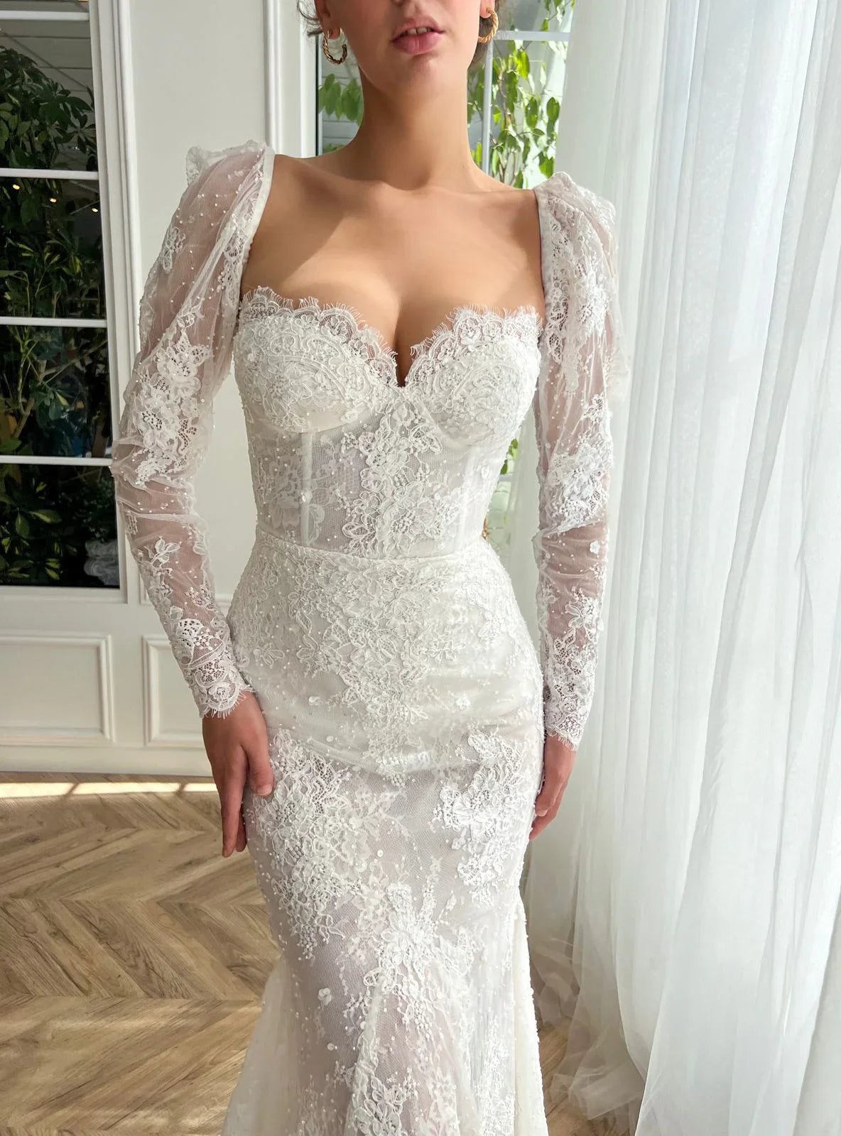 Romantic Ivory Sweetheart Puff Long Sleeve Lace Mermaid Wedding Dress TP5916