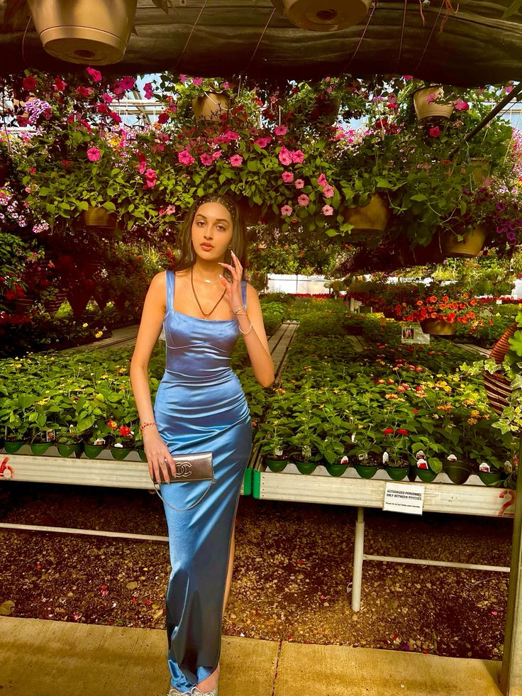 Elegant Blue Spaghetti Straps Sheath Slit Evening Dress Long Wedding Guest Dress Party Gown