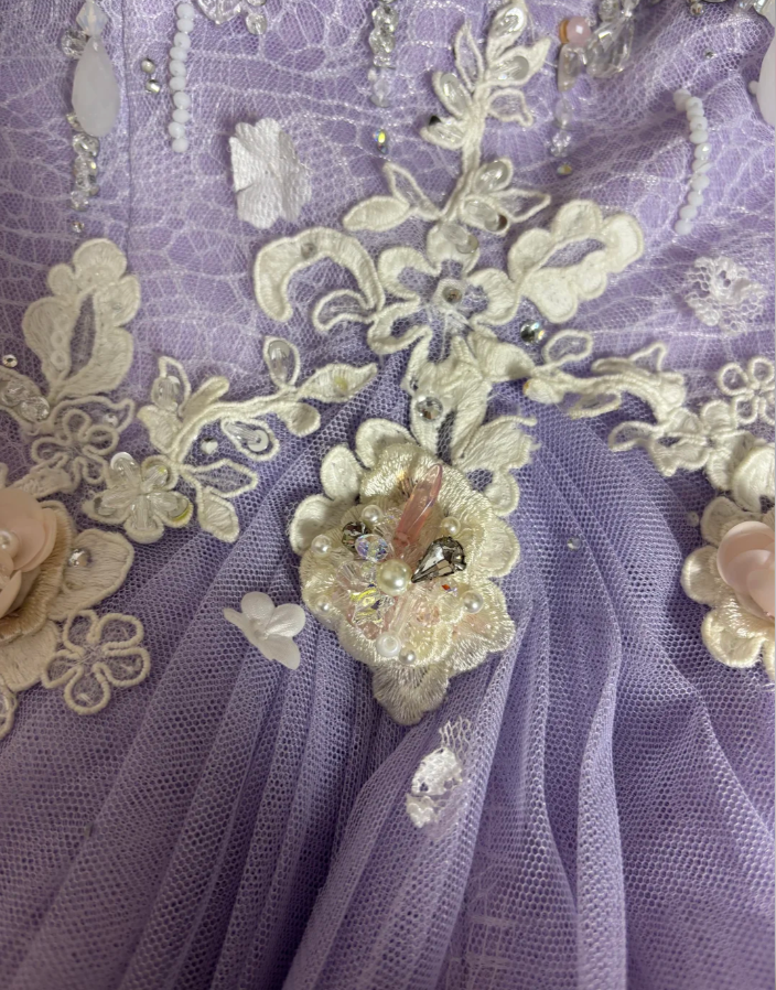 Pretty Strapless Tulle Lace Appliques Beaded Mermaid Slit Evening Dress Purple Birthday Party Gown
