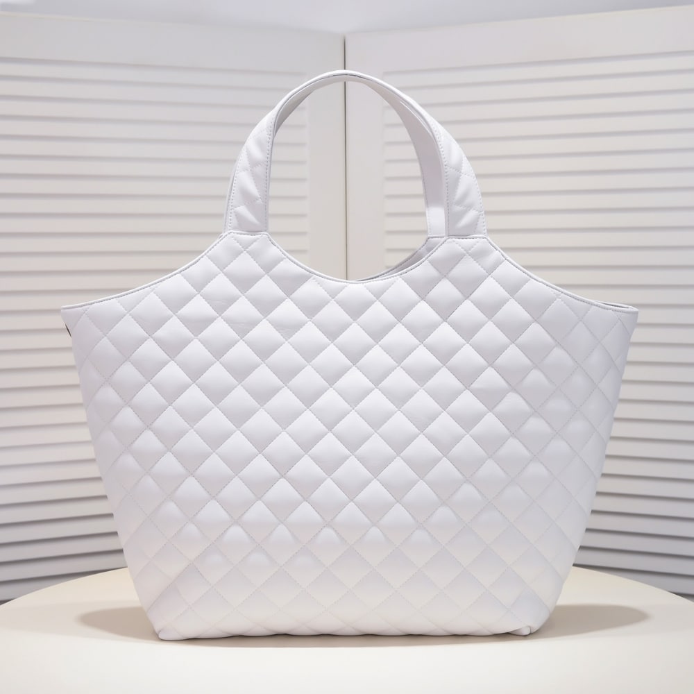 Saint Laurent Icare Maxi Shopping Bag In Quilted White 50Cm 698651AAANG1000