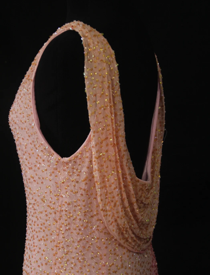Glamorous Sleeveless Ombre Pink Satin Beaded Mermaid Long Evening Gown Birthday Outfits