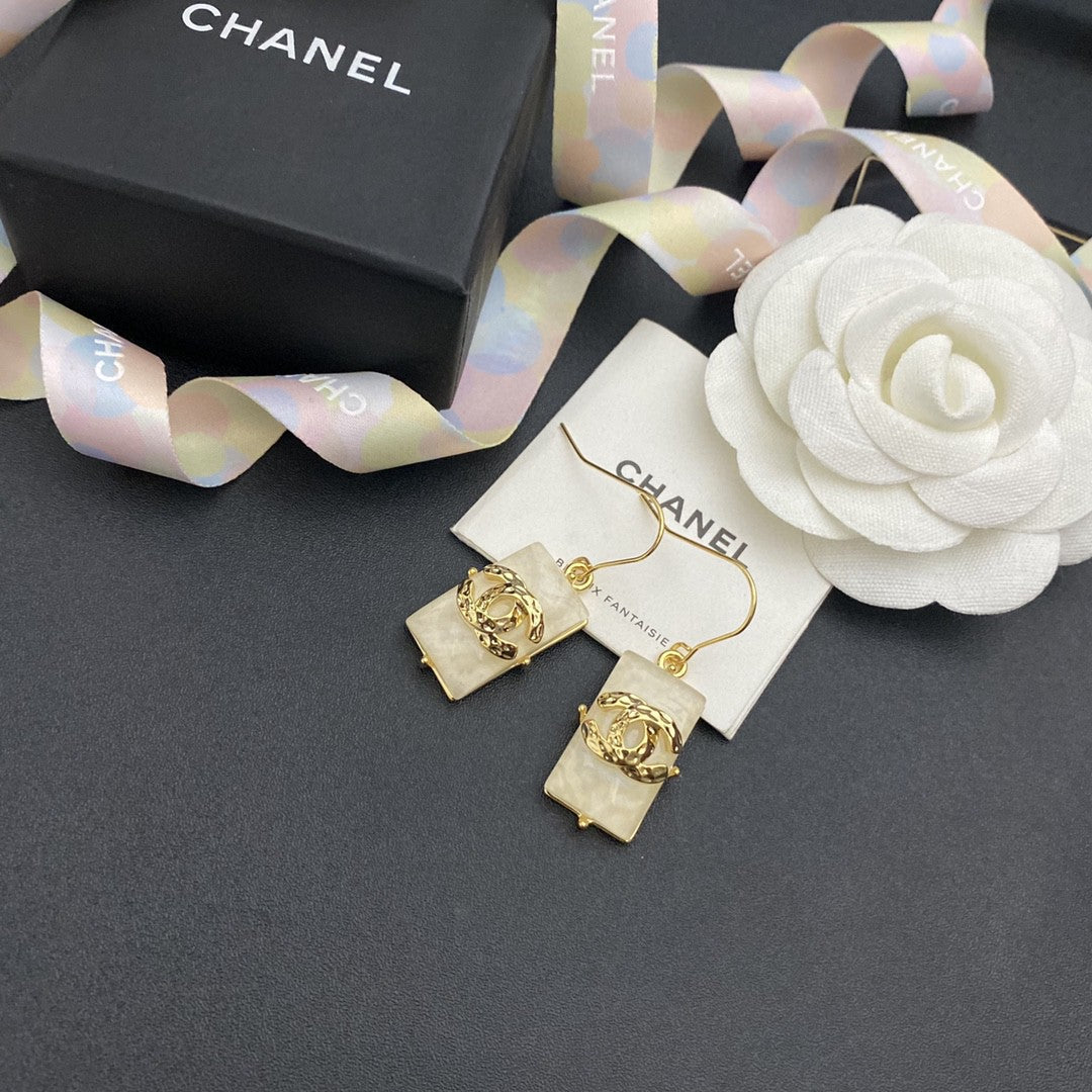 EN – Lux Earring Chanel 026