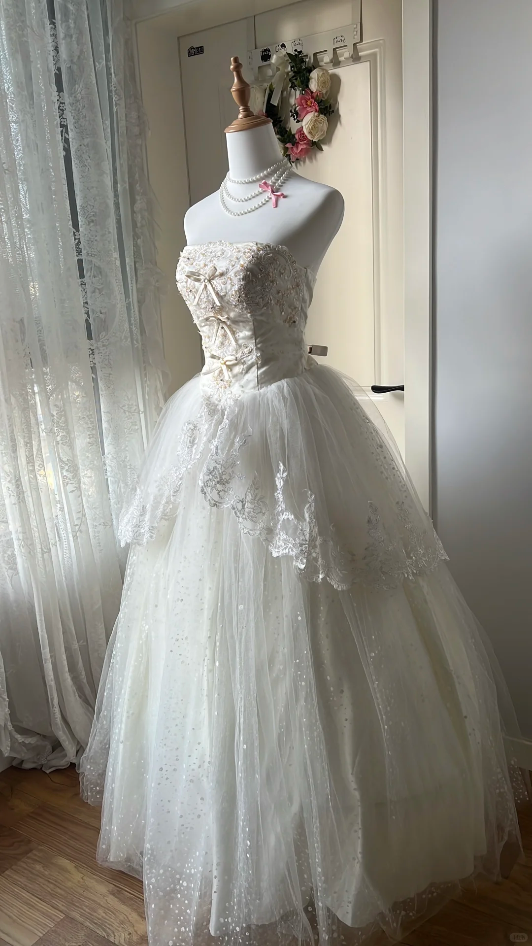 Vintage Strapless White Lace & Bow Glitter Tulle Formal Wedding Dress TP5836