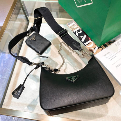Prada Re-Edition 2005 Saffiano  Bag Black 22cm