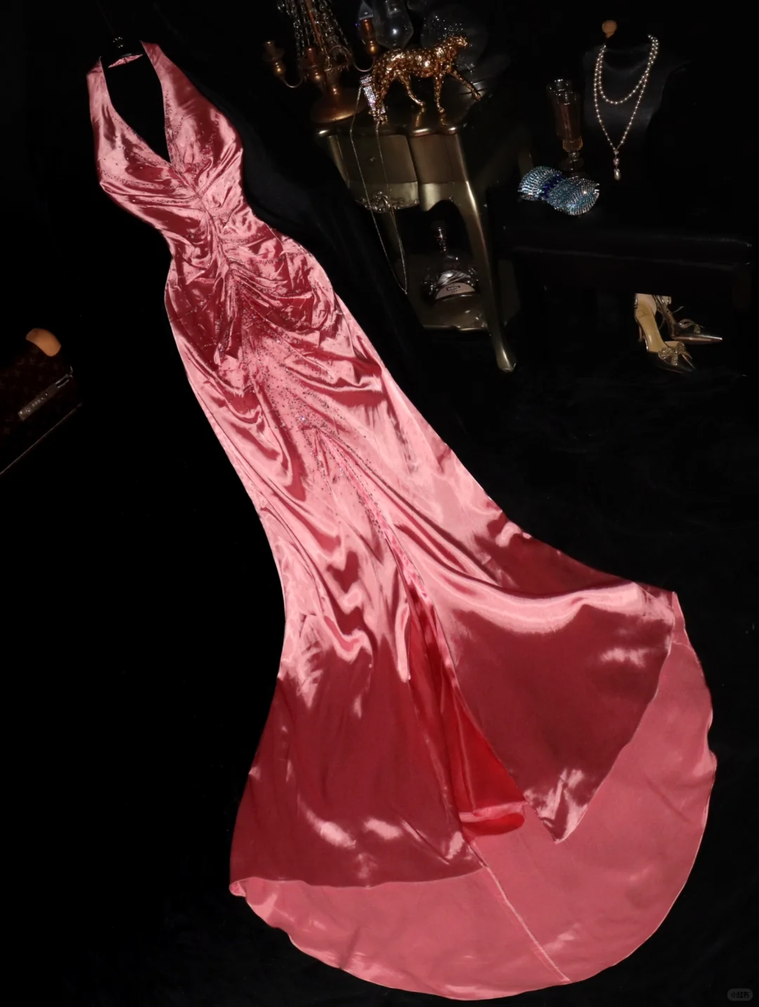 Glamorous Rose Pink Satin Mermaid V-Neck Evening Gown TP5350