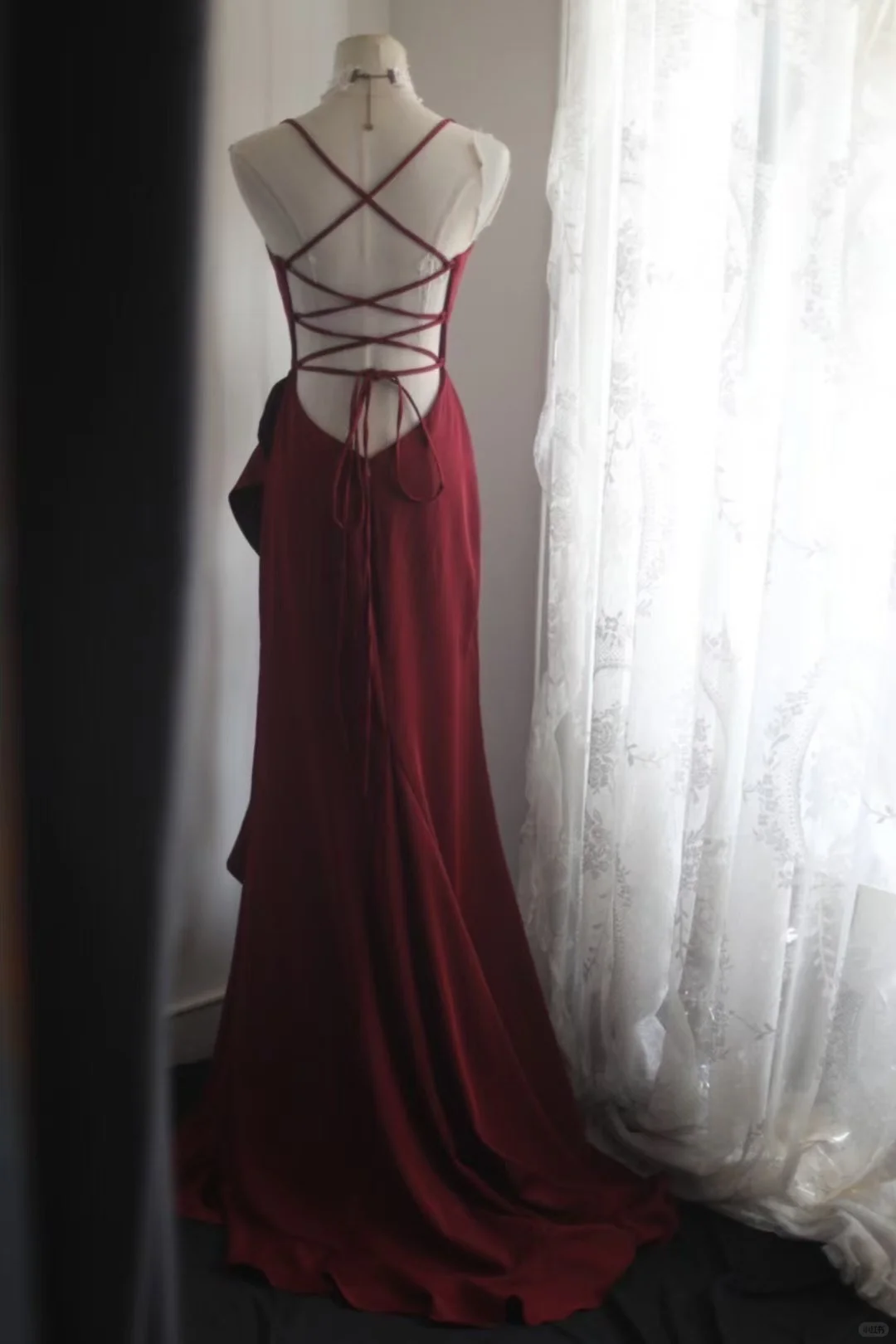 Chic Burgundy Spaghetti Strap Mermaid Gown Cascading Ruffles Prom Dress TP5643