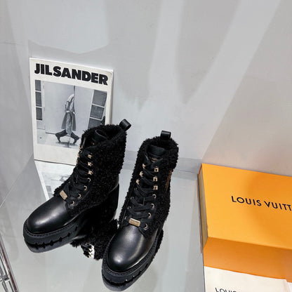 Premium LUV BOOTS 009