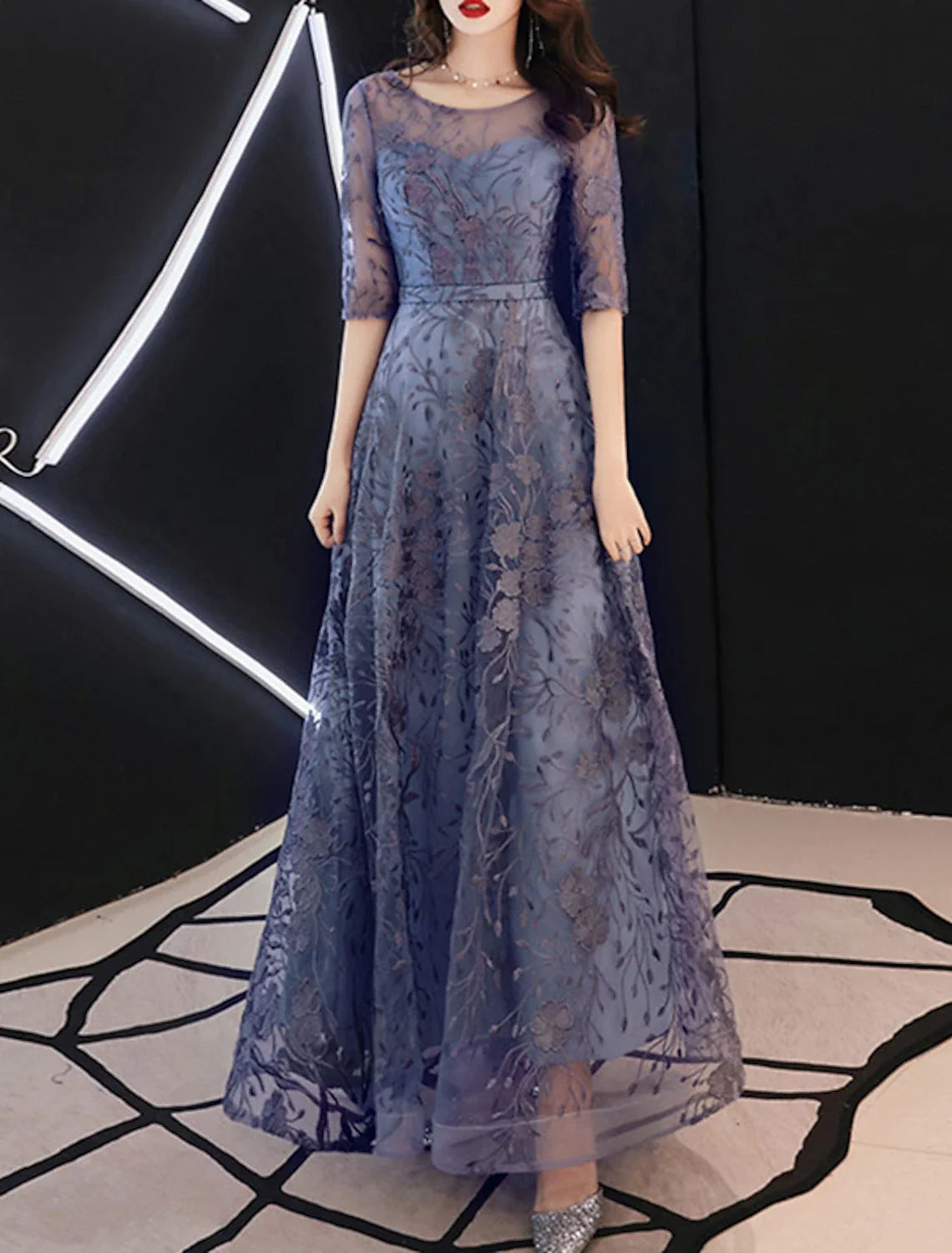A-Line Evening Gown Elegant Dress Wedding Guest Formal Evening Floor Length Half Sleeve Jewel Neck Tulle with Embroidery Pattern / Print