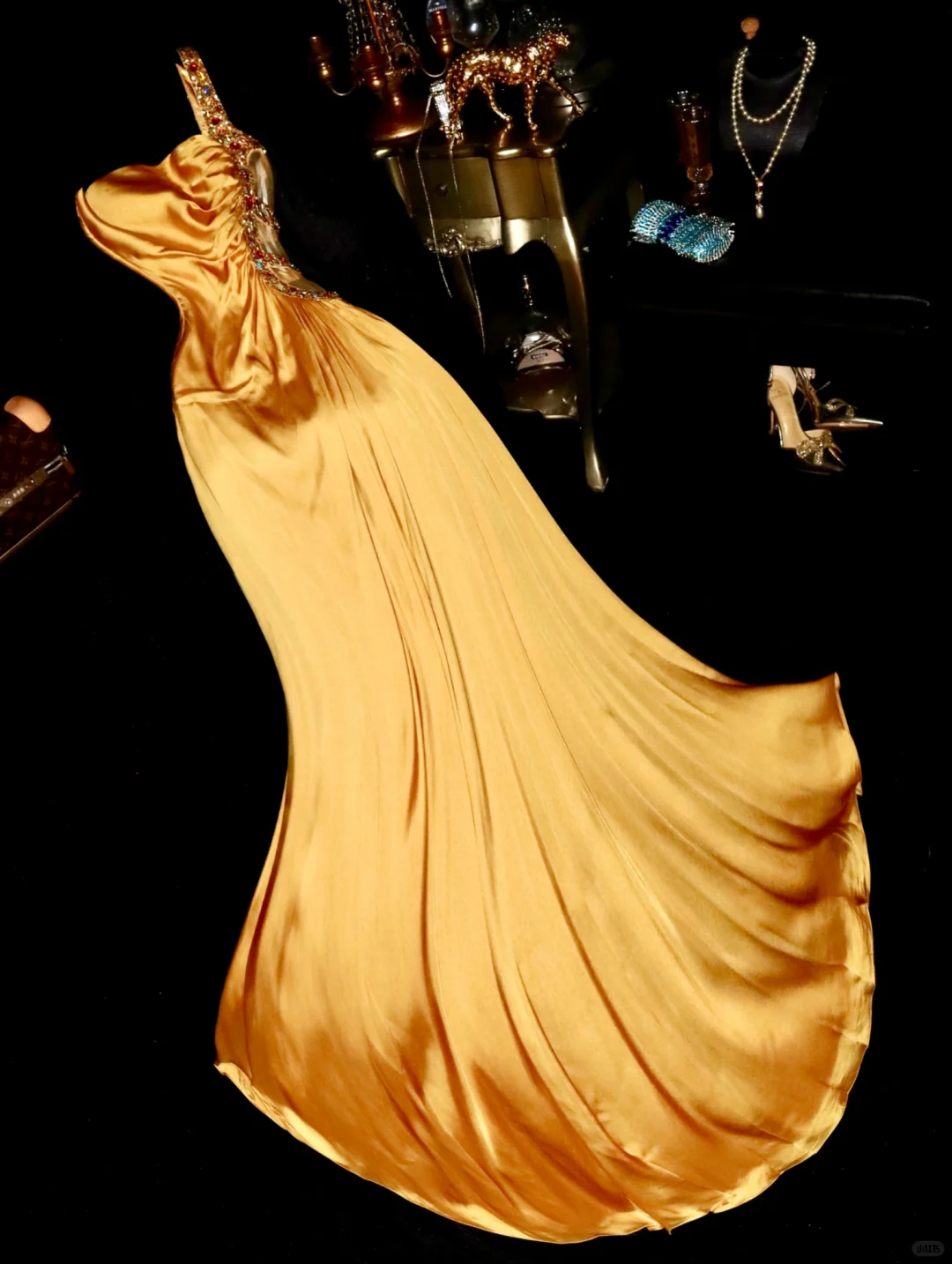Glamorous Gold Satin One-Shoulder Rhinestone Beaded Sheath Evening Gown TP5357