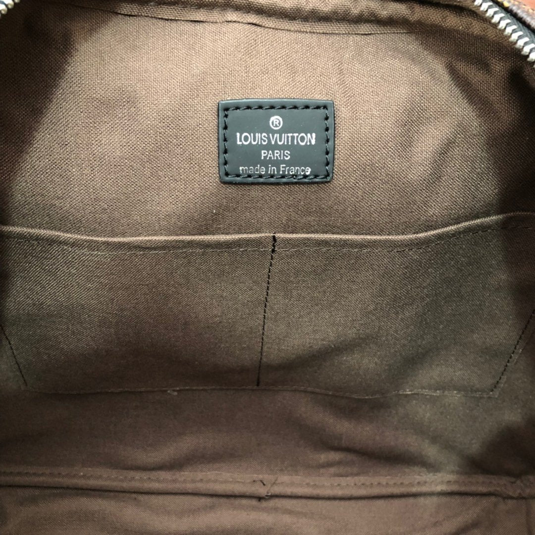 Louis Vuitton Porte-Documents Voyage PM